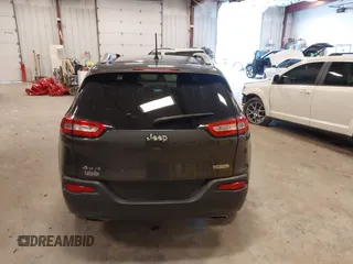2016 Jeep Cherokee Latitude z VIN 1C4PJMCSXGW147918, wystawiony jako IAAI lot #42173947 z przebiegiem 142 482 mil mil oraz . Historia ofert i sprzedaży dostępna na DreamBid. Obrazek 16.