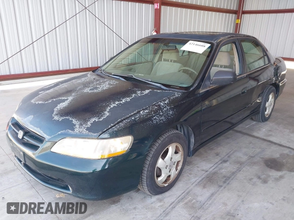 1998 Honda Accord EX z VIN 1HGCG6679WA267142, wystawiony jako IAAI lot #42146608 z przebiegiem 233 512 mil mil oraz . Historia ofert i sprzedaży dostępna na DreamBid. Obrazek 2.
