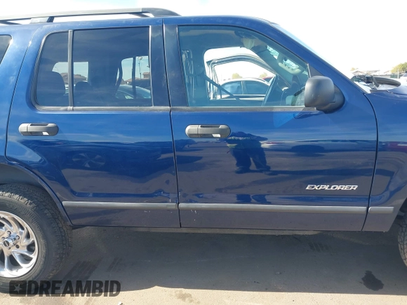 2004 Ford Explorer XLS z VIN 1FMZU62K04ZB07737, wystawiony jako IAAI lot #41473144 z przebiegiem 177 584 mil mil oraz . Historia ofert i sprzedaży dostępna na DreamBid. Obrazek 13.