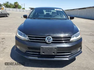 2015 Volkswagen Jetta Sport z VIN 3VWD17AJ4FM401214, wystawiony jako Copart lot #61095445 z przebiegiem 104 833 mil mil oraz Czysty tytuł • Clean title. Historia ofert i sprzedaży dostępna na DreamBid. Obrazek 5.
