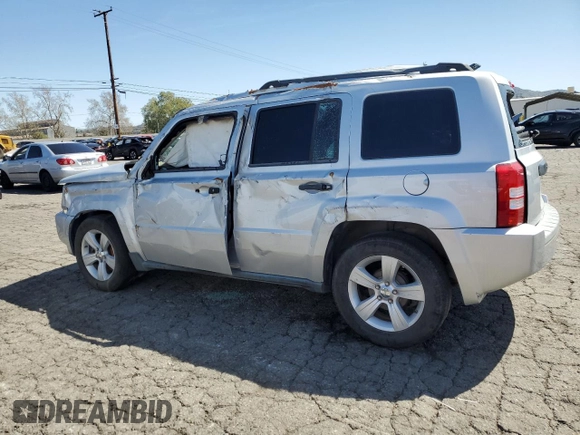 2009 Jeep Patriot Sport z VIN 1J4FT28A59D167643, wystawiony jako Copart lot #49856125 z przebiegiem 186 838 mil mil oraz Szkoda całkowita • Salvage title. Historia ofert i sprzedaży dostępna na DreamBid. Obrazek 2.