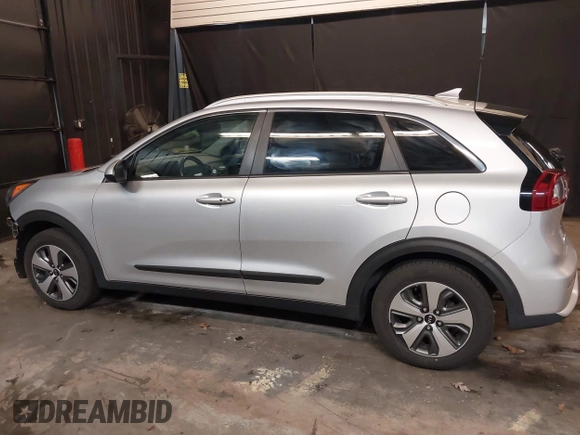 2019 Kia Niro LX with VIN KNDCB3LC5K5320824, listed as a IAAI auction lot 41996036 with 66,717 mi miles. Bid and sale history available at carsss.com. Image 15.