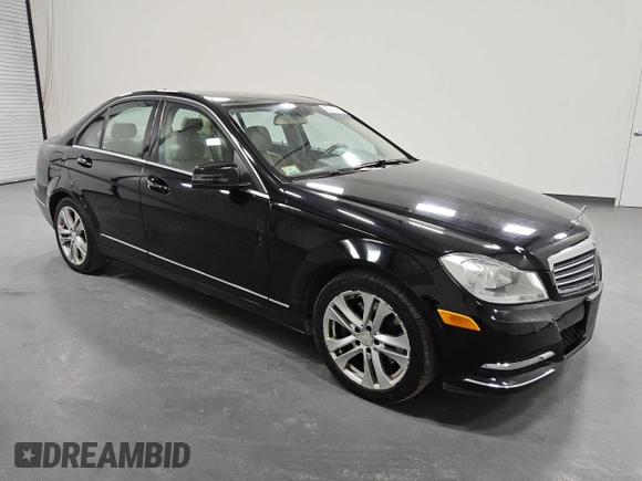2013 Mercedes-Benz C 300 Sport with VIN WDDGF8ABXDA822502, listed as a Copart auction lot 51980405 with 118,921 mi miles and Clean Title. Bid and sale history available at DreamBid. Image 4.