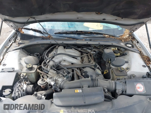 2002 Lincoln LS w/Base Pkg with VIN 1LNHM86S62Y672921, listed as a IAAI auction lot 42100871 with 207,170 mi miles. Bid and sale history available at carsss.com. Image 10.