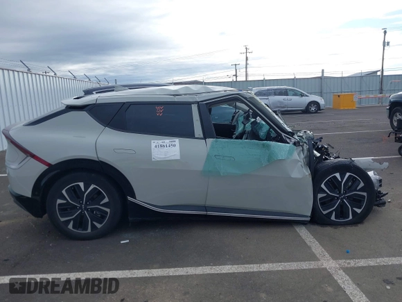 2022 Kia EV6 Wind with VIN KNDC3DLC1N5053043, listed as a IAAI auction lot 41861450 with Not Provided miles and . Bid and sale history available at DreamBid. Image 14.