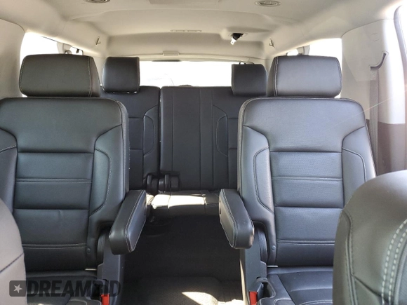 2019 GMC Yukon XL Denali with VIN 1GKS2HKJ9KR264134, listed as a Copart auction lot 43138545 with 105,690 mi miles and Salvage Title. Bid and sale history available at DreamBid. Image 10.