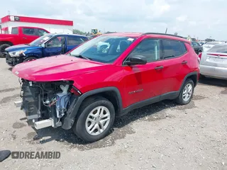 2018 Jeep Compass Sport z VIN 3C4NJCAB6JT487634, wystawiony jako IAAI lot #42405806 z przebiegiem 145 148 mil mil oraz . Historia ofert i sprzedaży dostępna na DreamBid. Obrazek 2.