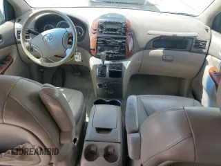 2004 Toyota Sienna XLE with VIN 5TDZA22C34S032306, listed as a Copart auction lot 54001125 with 235,253 mi miles and Salvage Title. Bid and sale history available at carsss.com. Image 8.