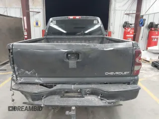 2004 Chevrolet Silverado 1500 Work Truck with VIN 1GCEC14X24Z263232, listed as a IAAI auction lot 41720611 with 272,921 mi miles. Bid and sale history available at carsss.com. Image 16.