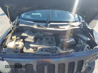 2011 Jeep Patriot Latitude z VIN 1J4NF1GB0BD131856, wystawiony jako Copart lot #56222005 z przebiegiem 172 231 mil mil oraz Szkoda całkowita • Salvage title. Historia ofert i sprzedaży dostępna na DreamBid. Obrazek 12.
