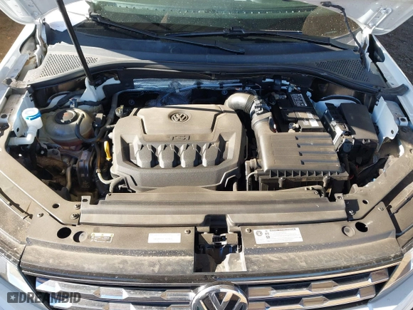 2018 Volkswagen Tiguan S with VIN 3VV1B7AX3JM091025, listed as a IAAI auction lot 41395912 with 58,840 mi miles. Bid and sale history available at carsss.com. Image 10.