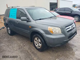 2008 Honda Pilot VP with VIN 5FNYF28268B017370, listed as a IAAI auction lot 41435704 with 248,690 mi miles. Bid and sale history available at carsss.com. Image 1.