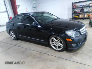 2013 Mercedes-Benz C-Class C 300 Sport with VIN WDDGF8AB7DR262326, listed as a IAAI auction lot 42139594 with 111,646 mi miles. Bid and sale history available at carsss.com. Image 13.