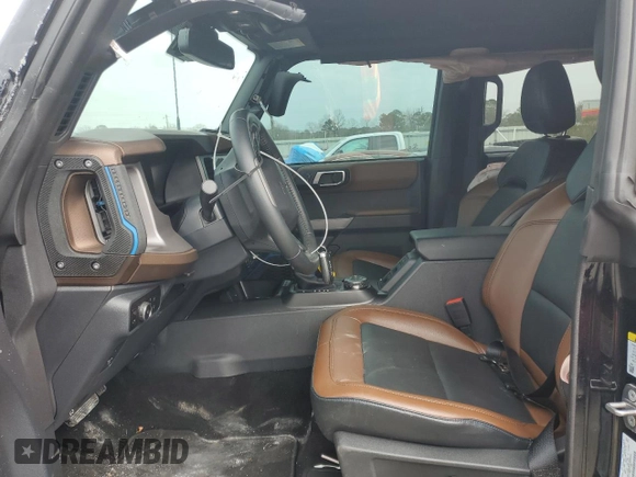 2023 Ford Bronco z VIN 1FMEE5DP5PLB85470, wystawiony jako Copart lot #43462915 z przebiegiem 13 404 mil mil oraz Szkoda całkowita • Salvage title. Historia ofert i sprzedaży dostępna na DreamBid. Obrazek 7.