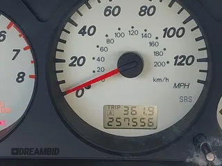 2002 Mitsubishi Lancer OZ-Rally z VIN JA3AJ86EX2U073129, wystawiony jako IAAI lot #42337379 z przebiegiem 257 556 mil mil oraz . Historia ofert i sprzedaży dostępna na DreamBid. Obrazek 16.
