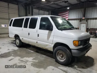 2007 Ford Econoline Passenger XL with VIN 1FBSS31L27DA96458, listed as a Copart auction lot 44777195 with 222,756 mi miles and Clean title. Bid and sale history available at DreamBid. Image 4.