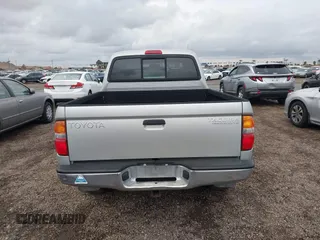 2002 Toyota Tacoma PreRunner with VIN 5TEGN92N42Z122098, listed as a IAAI auction lot 41725975 with 180,236 mi miles and . Bid and sale history available at DreamBid. Image 17.