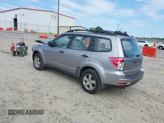 2011 Subaru Forester X z VIN JF2SHBBC7BH713665, wystawiony jako IAAI lot #42347723 z przebiegiem 193 414 mil mil oraz . Historia ofert i sprzedaży dostępna na DreamBid. Obrazek 3.
