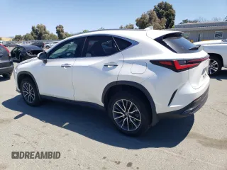 2022 Lexus NX 350h Premium z VIN JTJGKCEZ2N2008532, wystawiony jako Copart lot #57531565 z przebiegiem 55 348 mil mil oraz Szkody całkowita. Historia ofert i sprzedaży dostępna na DreamBid. Obrazek 2.