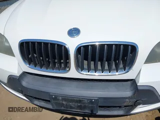 2008 BMW X5 3.0si z VIN 5UXFE43538L009505, wystawiony jako IAAI lot #42189410 z przebiegiem 136 931 mil mil oraz . Historia ofert i sprzedaży dostępna na DreamBid. Obrazek 6.