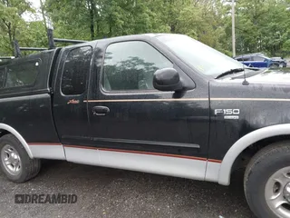2000 Ford F-150 XL z VIN 1FTRX17L2YNB60131, wystawiony jako IAAI lot #42295537 z przebiegiem 216 638 mil mil oraz . Historia ofert i sprzedaży dostępna na DreamBid. Obrazek 13.
