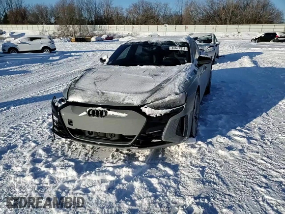 2022 Audi e-tron GT Prestige z VIN WAUEJBFW6N7007945, wystawiony jako Copart lot #45677315 z przebiegiem 32 372 mil mil oraz Nie do naprawy. Historia ofert i sprzedaży dostępna na DreamBid. Obrazek 10.