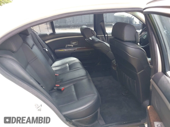 2004 BMW 7 Series 745Li с VIN WBAGN63464DS47181, выставлен на аукционе IAAI как лот 42236487 с пробегом 143 707 миль миль и . История ставок и продаж доступна на DreamBid. Изображение 8.