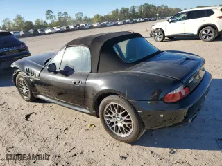 2000 BMW Z3 2.8L with VIN 4USCH3340YLF70786, listed as a Copart auction lot 81828244 with 190,495 mi miles and Clean Title. Bid and sale history available at carsss.com. Image 2.