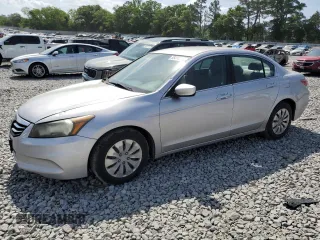 2011 Honda Accord LX z VIN 1HGCP2F37BA008231, wystawiony jako Copart lot #55414505 z przebiegiem 180 225 mil mil oraz Szkoda całkowita • Salvage title. Historia ofert i sprzedaży dostępna na DreamBid. Obrazek 1.