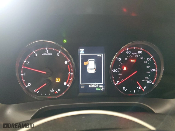 2018 Toyota RAV4 SE with VIN JTMJFREV8JD242461, listed as a Copart auction lot 43917985 with 40,821 mi miles and Salvage Title. Bid and sale history available at carsss.com. Image 9.