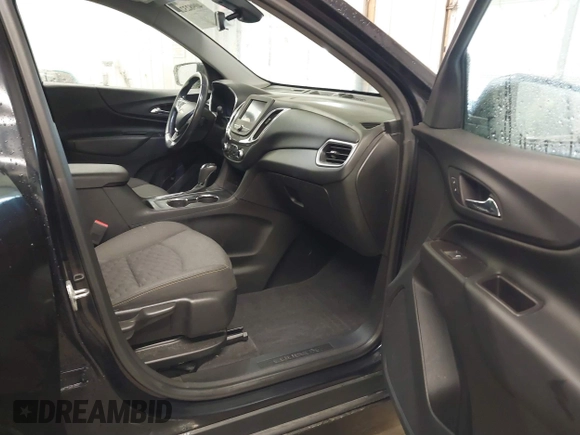 2020 Chevrolet Equinox LT with VIN 2GNAXLEX1L6206969, listed as a IAAI auction lot 40982322 with 68,538 mi miles. Bid and sale history available at carsss.com. Image 5.