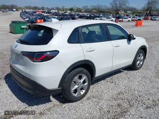 2023 Honda HR-V LX with VIN 3CZRZ2H35PM713422, listed as a IAAI auction lot 41933453 with 30,607 mi miles. Bid and sale history available at carsss.com. Image 4.