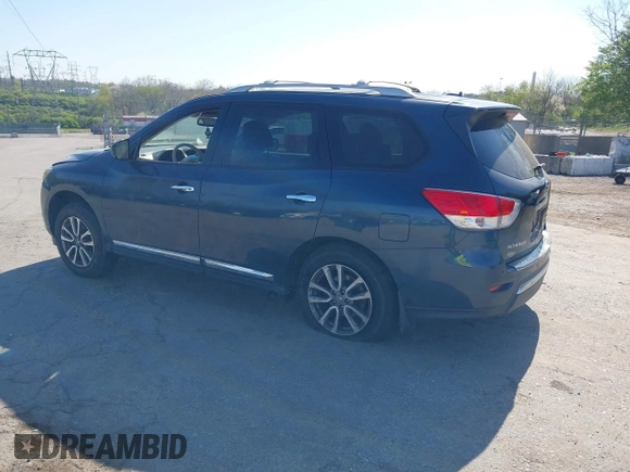 2014 Nissan Pathfinder SV with VIN 5N1AR2MM6EC684928, listed as a IAAI auction lot 42065915 with 46,029 mi miles. Bid and sale history available at carsss.com. Image 3.