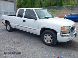 2006 GMC Sierra 1500 Work Truck z VIN 1GTEK19B76E109013, wystawiony jako IAAI lot #42098117 z przebiegiem 204 399 mil mil oraz . Historia ofert i sprzedaży dostępna na DreamBid. Obrazek 1.