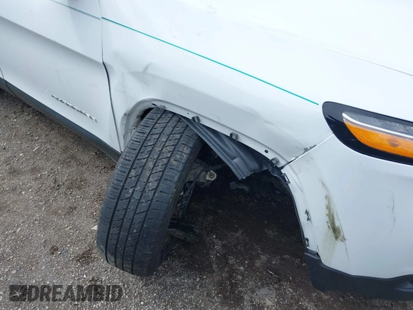 2017 Jeep Cherokee Latitude with VIN 1C4PJMCS7HW635967, listed as a IAAI auction lot 41742842 with 54,782 mi miles and . Bid and sale history available at DreamBid. Image 6.