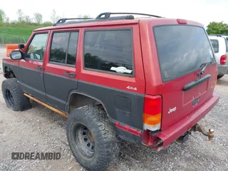 1999 Jeep Cherokee Sport with VIN 1J4FF68SXXL670160, listed as a IAAI auction lot 42265237 with 197,390 mi miles and . Bid and sale history available at DreamBid. Image 3.