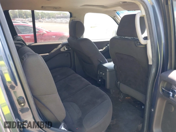 2005 Nissan Pathfinder SE with VIN 5N1AR18W55C778885, listed as a IAAI auction lot 42541827 with 147,853 mi miles and . Bid and sale history available at DreamBid. Image 8.