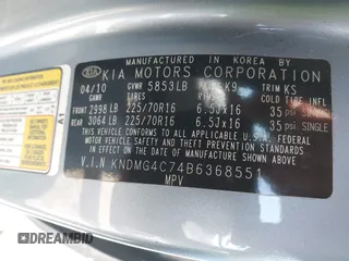 2011 Kia Sedona LX with VIN KNDMG4C74B6368551, listed as a IAAI auction lot 42022483 with 172,495 mi miles. Bid and sale history available at carsss.com. Image 9.