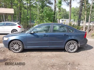 2010 Volvo S40 с VIN YV1390MS9A2490226, выставлен на аукционе IAAI как лот 42234235 с пробегом 111 765 миль миль и . История ставок и продаж доступна на DreamBid. Изображение 13.