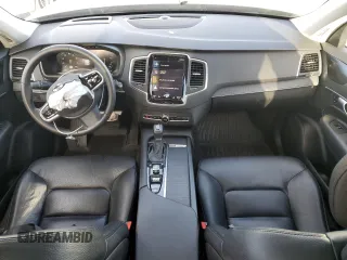 2020 Volvo XC90 Momentum with VIN YV4102PK7L1532199, listed as a Copart auction lot 45492805 with 47,553 mi miles and Salvage Title. Bid and sale history available at carsss.com. Image 8.