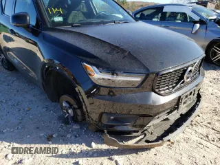 2019 Volvo XC40 R-Design z VIN YV4162UM4K2141802, wystawiony jako Copart lot #65868032 z przebiegiem 51 742 mil mil oraz . Historia ofert i sprzedaży dostępna na DreamBid. Obrazek 9.