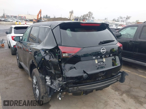 2025 Nissan Rogue S z VIN 5N1BT3ABXSC765294, wystawiony jako IAAI lot #41905928 z przebiegiem 600 mil mil oraz . Historia ofert i sprzedaży dostępna na DreamBid. Obrazek 3.