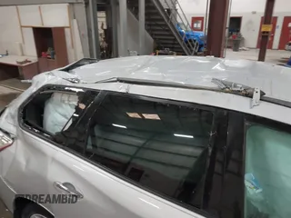 2013 Nissan Pathfinder SL z VIN 5N1AR2MM7DC634067, wystawiony jako IAAI lot #42063687 z przebiegiem 234 862 mil mil oraz . Historia ofert i sprzedaży dostępna na DreamBid. Obrazek 14.