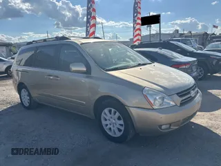 2008 Kia Sedona LX with VIN KNDMB233X86193585, listed as a Copart auction lot 45224365 with 251,187 mi miles and Clean Title. Bid and sale history available at carsss.com. Image 1.