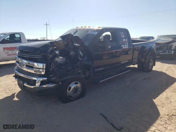 2018 Ford Super Duty F-350 DRW XL with VIN 1FT8W3DT7JEB59187, listed as a Copart auction lot 42925235 with 149,040 mi miles and Salvage Title. Bid and sale history available at carsss.com. Image 1.