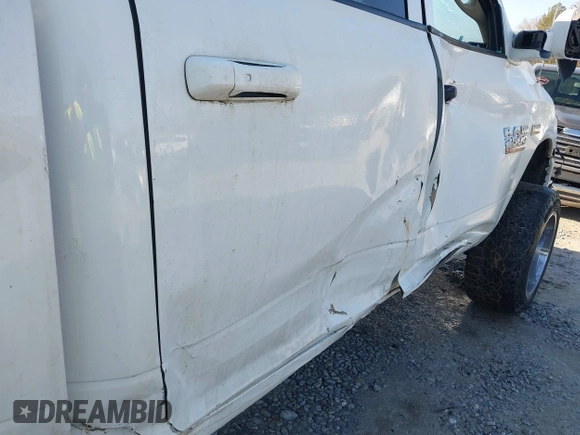 2018 Ram 2500 Tradesman с VIN 3C6UR5HJ0JG216906, выставлен на аукционе IAAI как лот 41409441 с пробегом 122 401 миль миль и . История ставок и продаж доступна на DreamBid. Изображение 18.