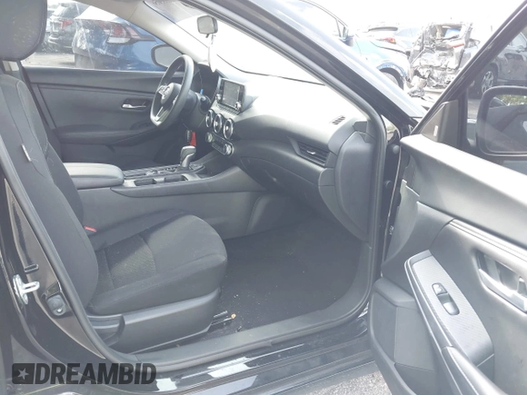 2023 Nissan Sentra S z VIN 3N1AB8BV7PY287992, wystawiony jako IAAI lot #42335056 z przebiegiem 14 482 mil mil oraz . Historia ofert i sprzedaży dostępna na DreamBid. Obrazek 5.