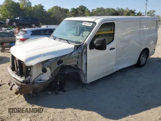 2017 Nissan NV Cargo S z VIN 1N6BF0KM4HN801758, wystawiony jako Copart lot #68841294 z przebiegiem 133 920 mil mil oraz Szkoda całkowita • Salvage title. Historia ofert i sprzedaży dostępna na DreamBid. Obrazek 1.