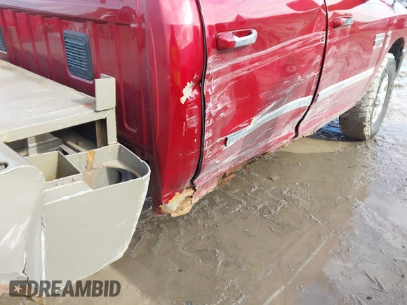 2011 Ram 2500 Big Horn with VIN 3D7UT2CL4BG562465, listed as a IAAI auction lot 41412255 with 220,367 mi miles. Bid and sale history available at carsss.com. Image 6.
