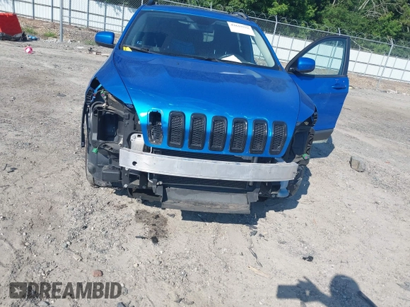 2018 Jeep Cherokee Latitude z VIN 1C4PJLCX1JD528145, wystawiony jako IAAI lot #42618916 z przebiegiem 146 768 mil mil oraz . Historia ofert i sprzedaży dostępna na DreamBid. Obrazek 6.